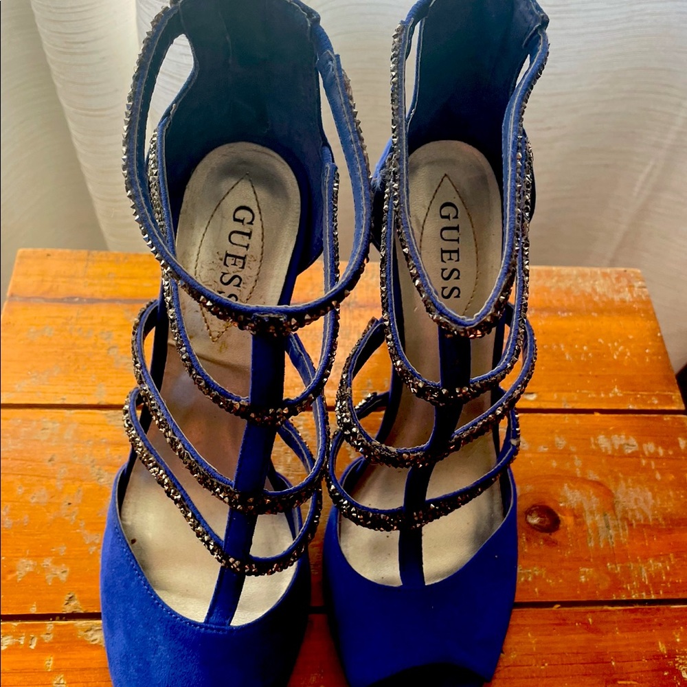 8 1/2 lightly used shoes
